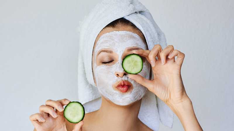 HOW DO WE CLEAN OUR SKIN WITH HOUSEHOLD PRODUCTS?